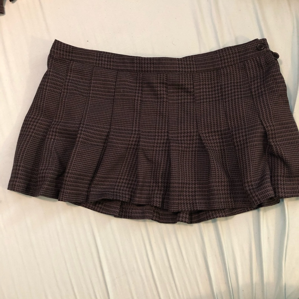 Miley Cyrus plaid skirt sz US15